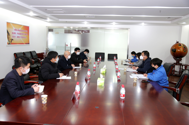 鄭州銀行洛陽(yáng)分行行長(zhǎng)田煒、副行長(zhǎng)金昱一行到萬(wàn)基控股集團(tuán)調(diào)研