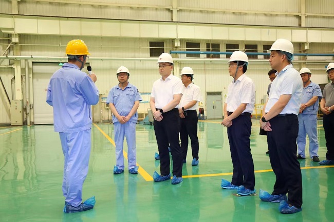 新安縣委書(shū)記、縣長(zhǎng)王智到萬(wàn)基控股集團(tuán)調(diào)研