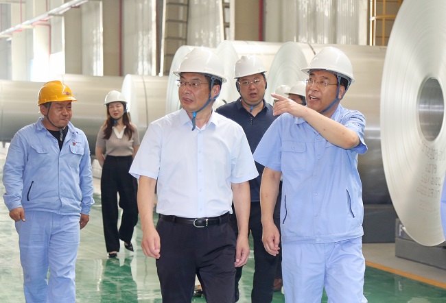 國晟集團(tuán)黨委副書記、總經(jīng)理陳增仁一行到萬基控股集團(tuán)調(diào)研