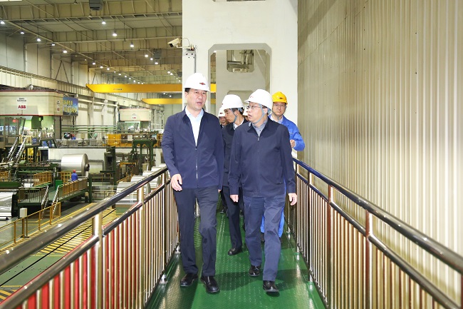 鞏義市委副書記、市長(zhǎng)張東輝一行到萬基控股集團(tuán)調(diào)研