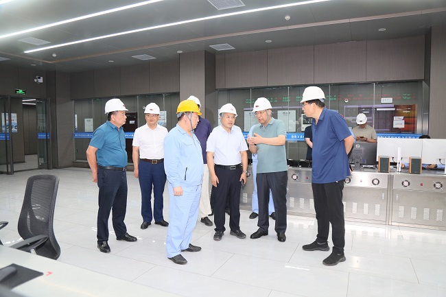 河南省經(jīng)濟戰(zhàn)略學會會長吳孟鐸一行到萬基控股集團調研