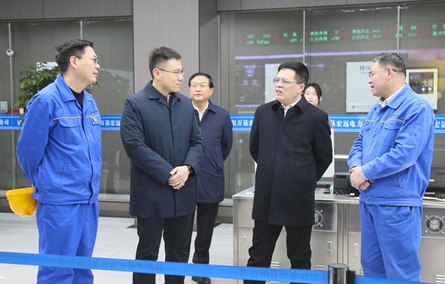 洛陽市副市長陳劍鋒到萬基控股集團調研